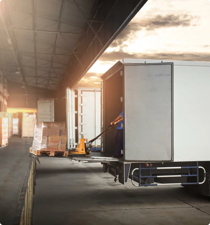 Liftgate box truck delivery for locations without loading docks